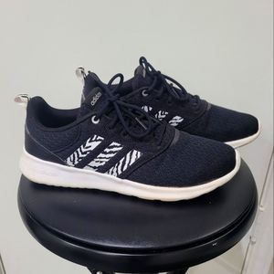 Womens Adidas QT Racer 2.0 shoes, sz 8.5